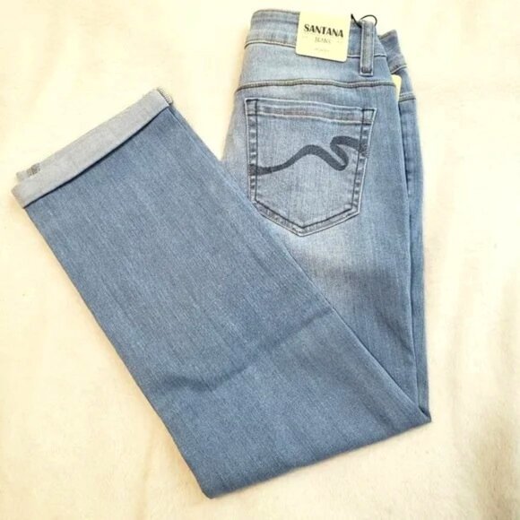 Santana Mid Rise Capris - NWT - Picture 9 of 11